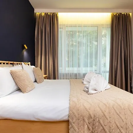 Superior Next To Zaimov Park In Daire *