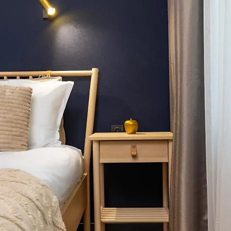Superior Next To Zaimov Park In Daire *